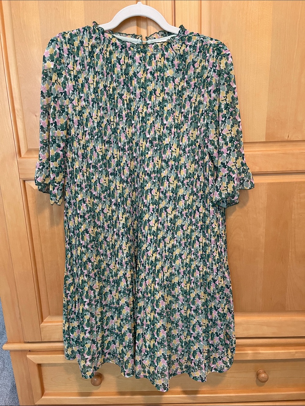 Melloday- Pleated Floral Dress in Green, Pink & Yellow